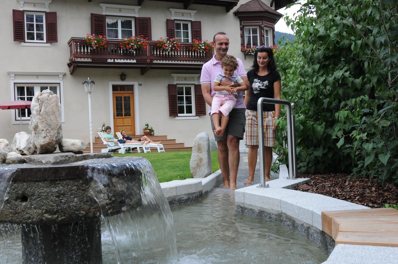 Hotel Bachmann Niederdorf Exteriör bild